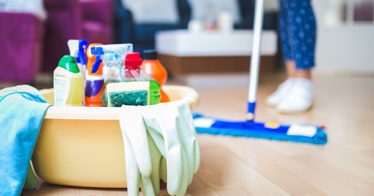 Cleaning home