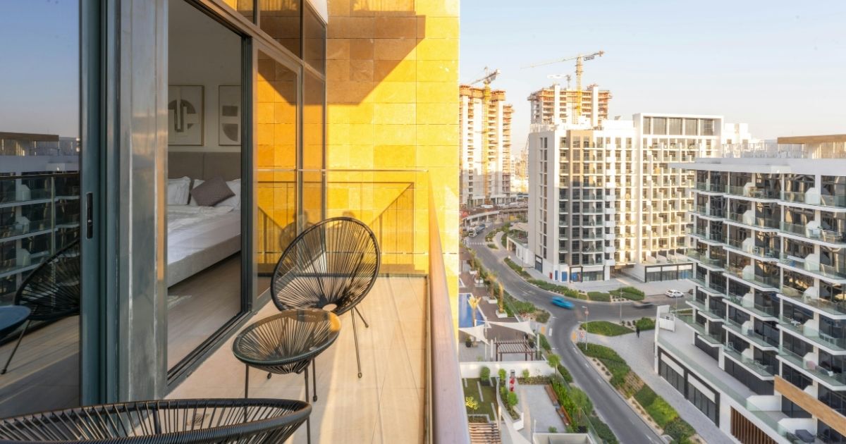 Florida balcony organization